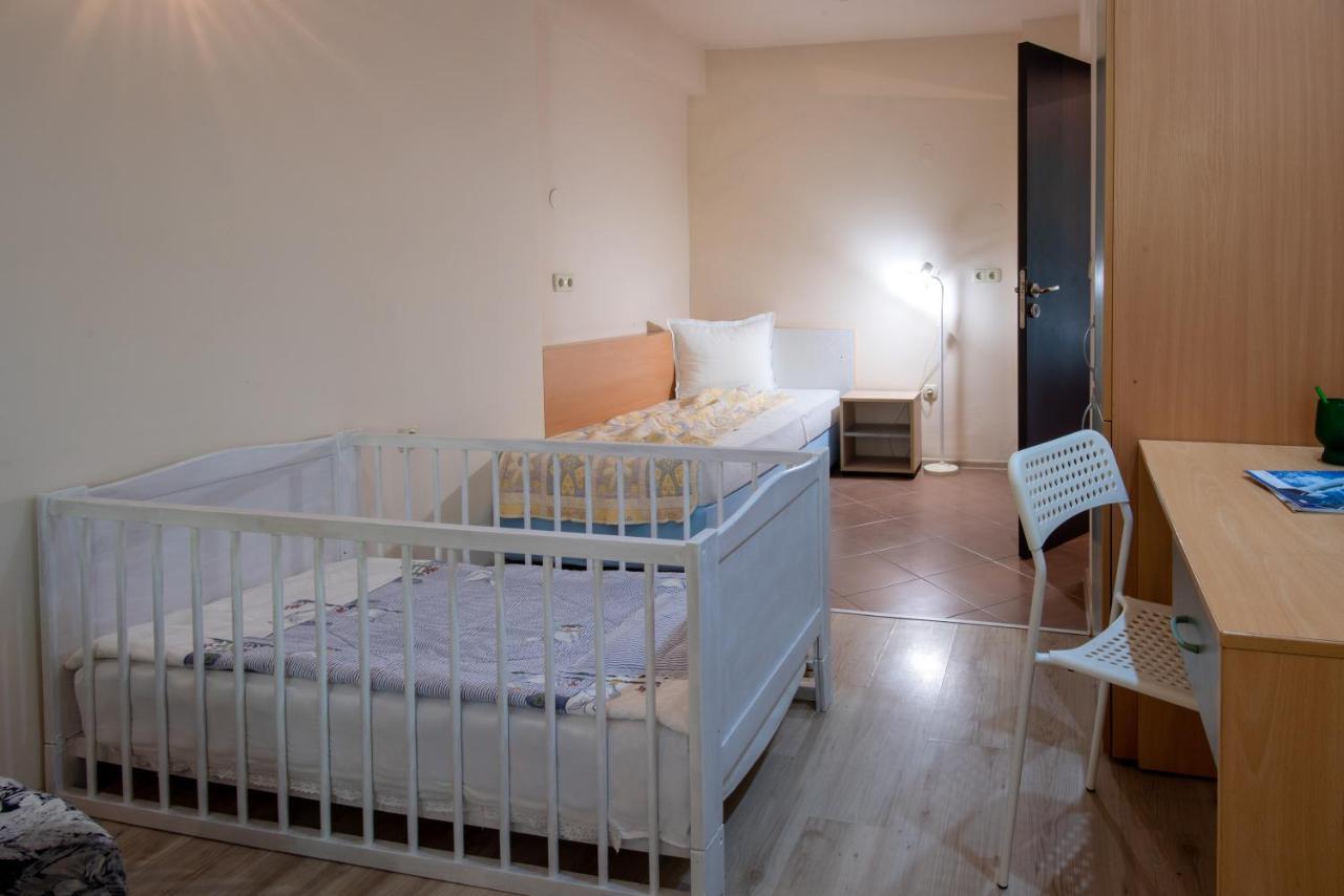 Ariana Hotel Kiten  Buitenkant foto