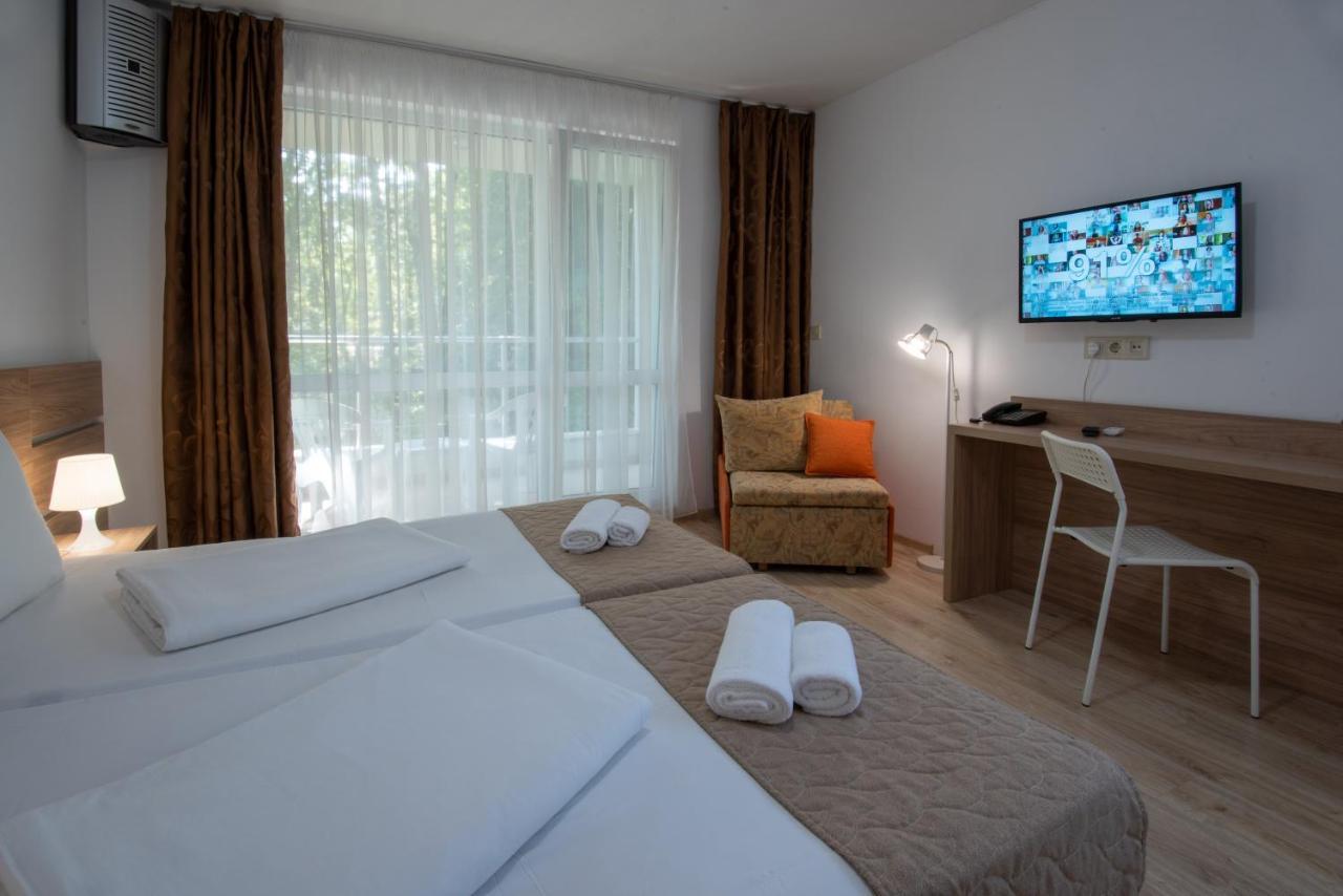 Ariana Hotel Kiten  Buitenkant foto