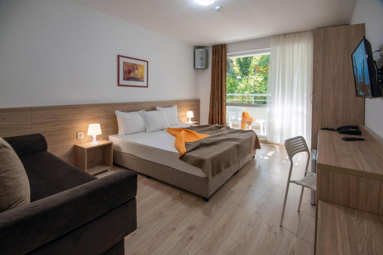 Ariana Hotel Kiten  Buitenkant foto
