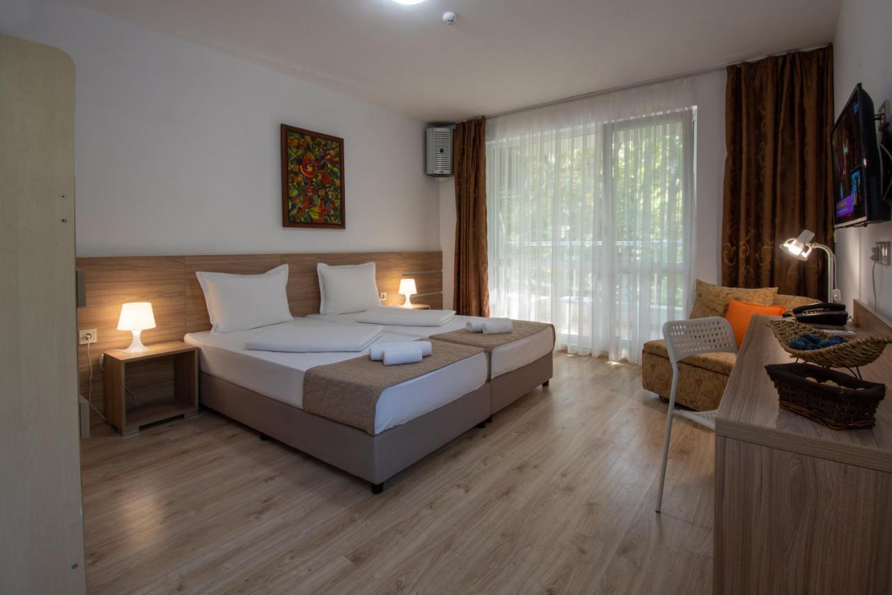Ariana Hotel Kiten  Buitenkant foto